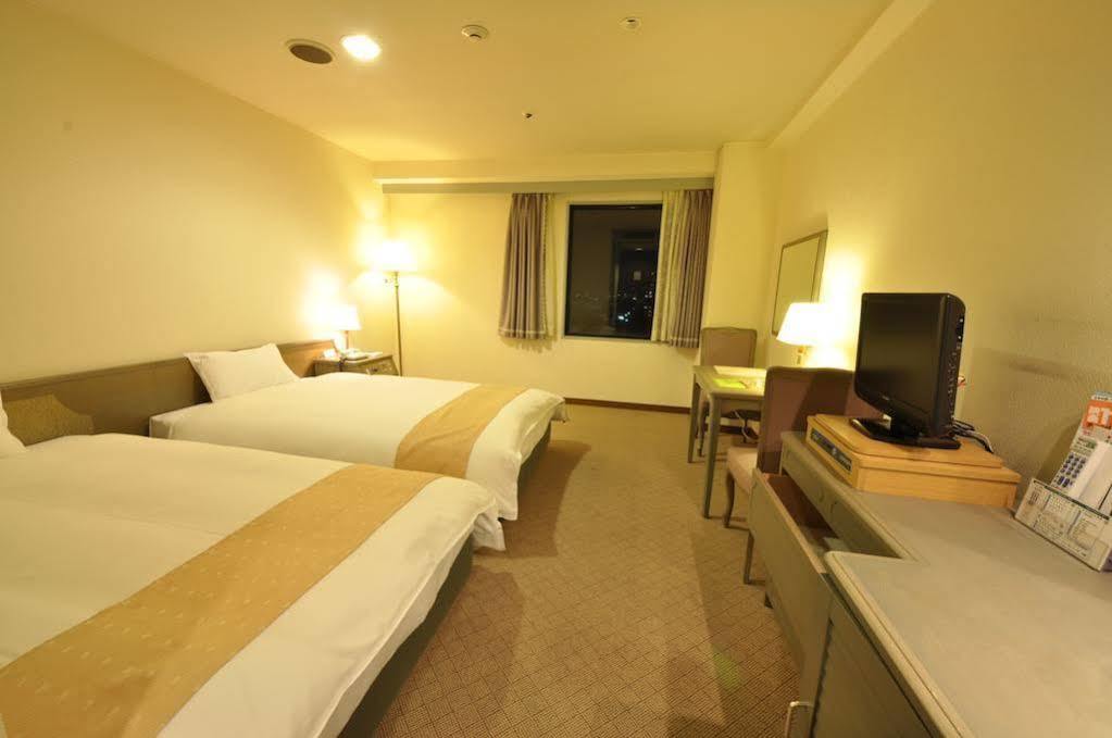 Loisir Hotel Yokkaichi Bagian luar foto
